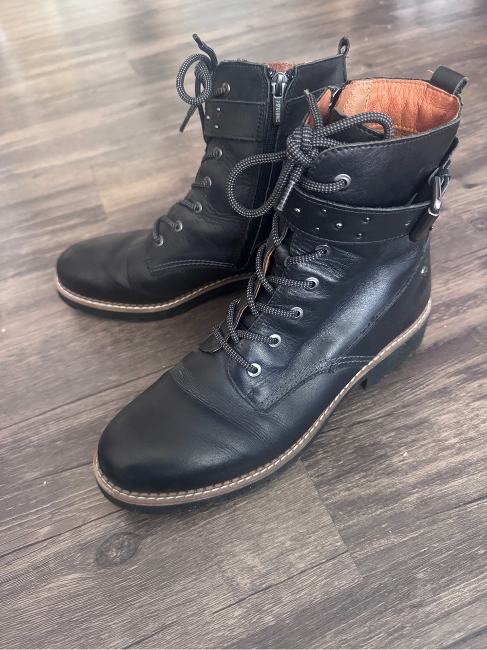 Pikolinos Women's Black Zip Up Combat Boots